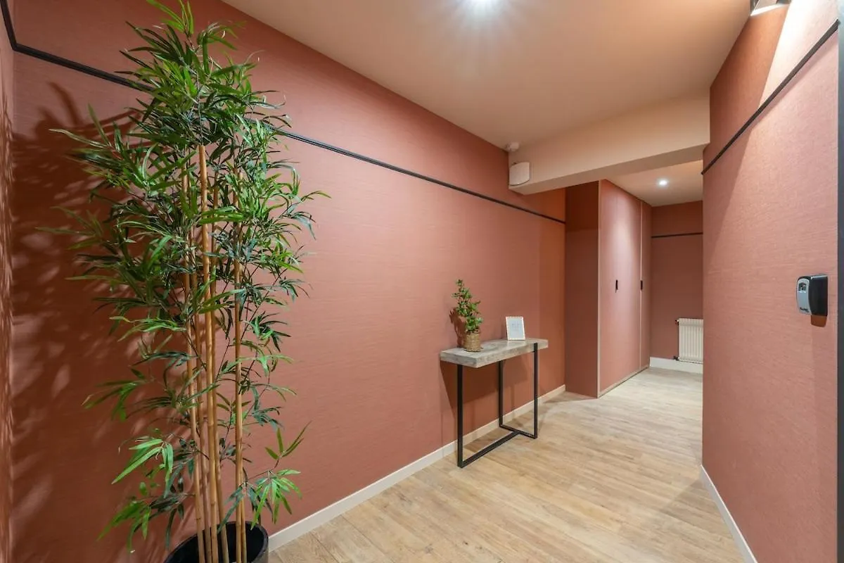 Apartment Nouveau Appartement Sacre Coeur Cottages 2 Paris France